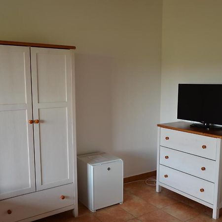Hotel Na Statku Mirosov Mirosov  Εξωτερικό φωτογραφία
