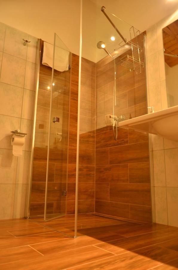 Hotel Na Statku Mirosov Mirosov  Εξωτερικό φωτογραφία